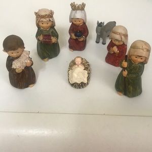New 7 PCs Nativity Set
